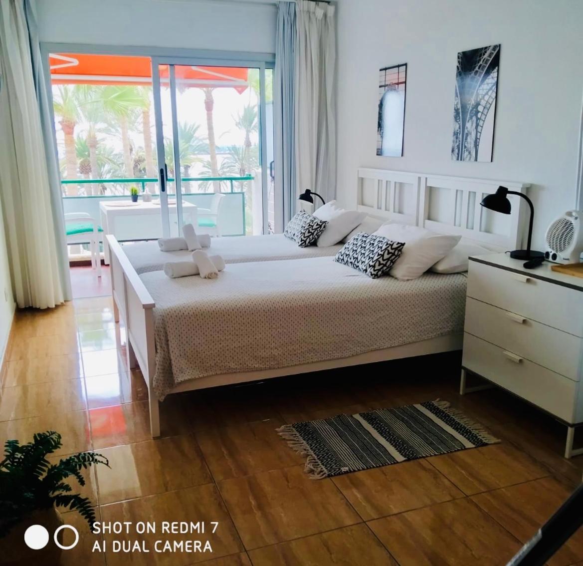 Comodoro Cristianos Beach Vivienda Vacacional Διαμέρισμα Los Cristianos  Εξωτερικό φωτογραφία
